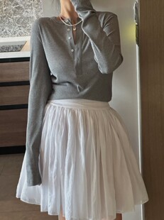 巨舒适 天鹅颈 基础休闲三色亨特领圆领长袖修身百搭T恤