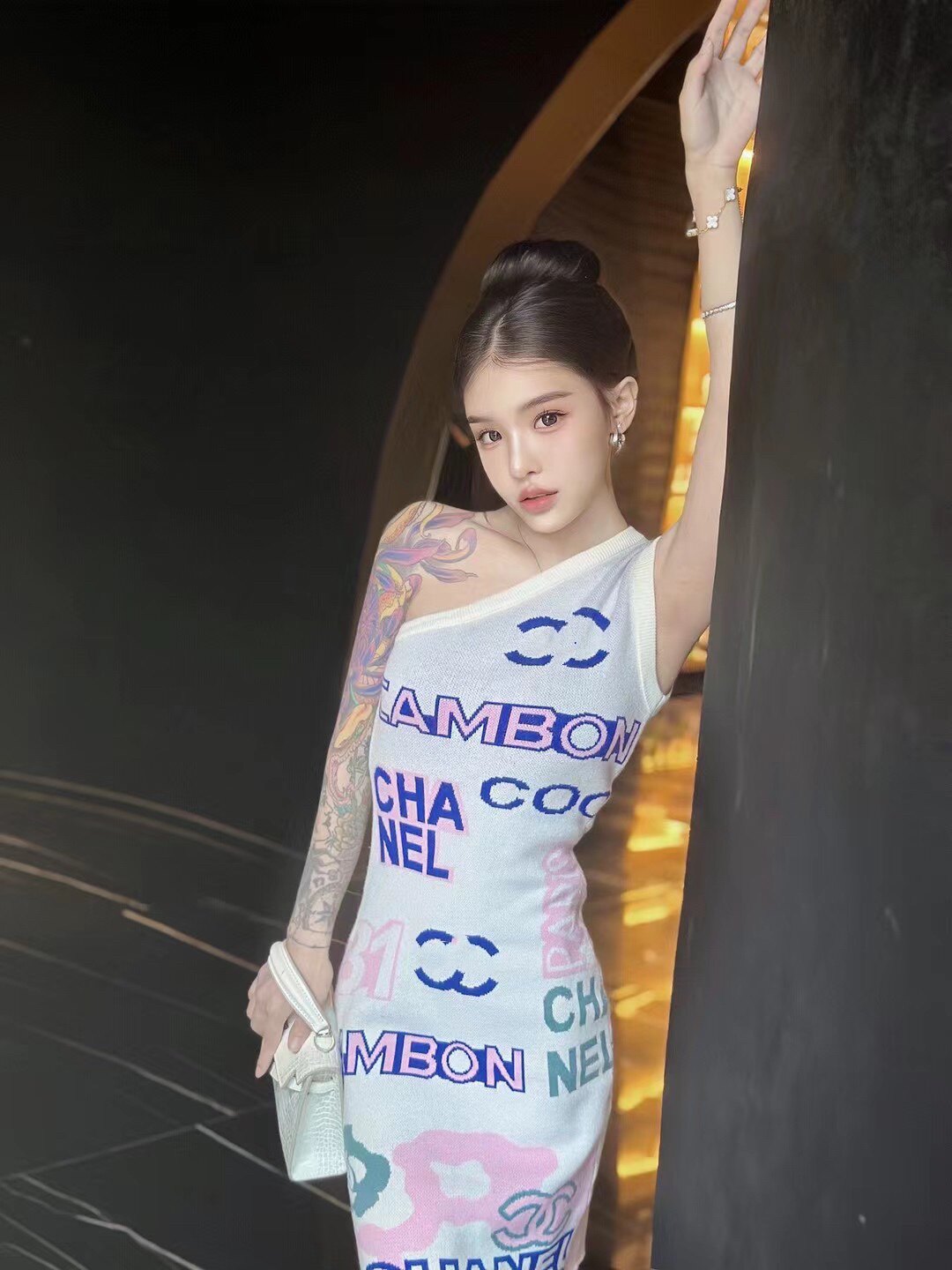 ZES气质连衣裙早秋冬同款字母绣花斜肩性感针织连衣裙短裙女潮