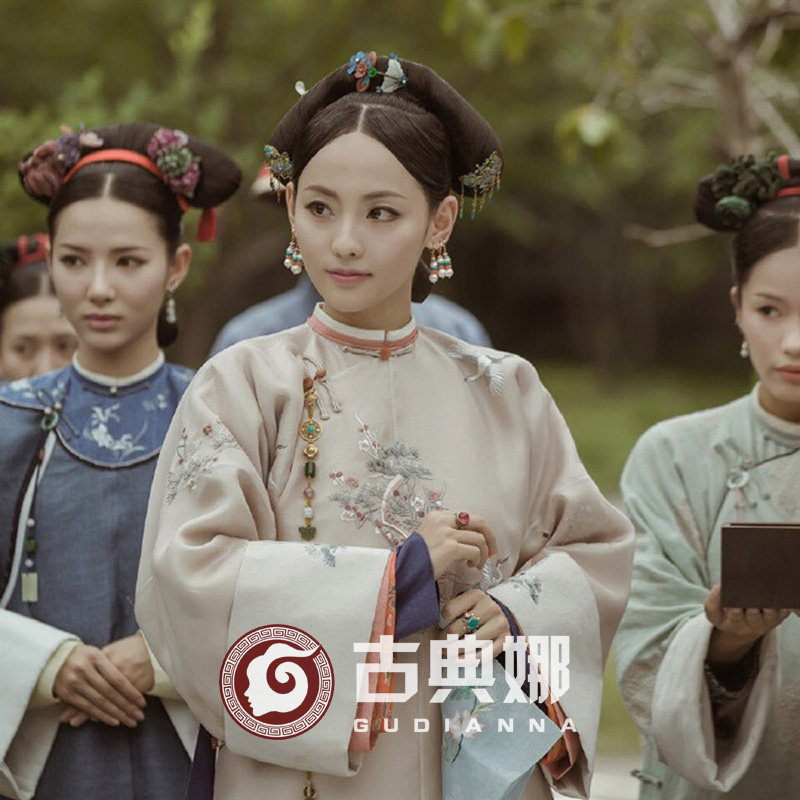 古典娜品牌古装延禧攻略顺嫔新款清朝旗装古装妃子服装张嘉倪古装