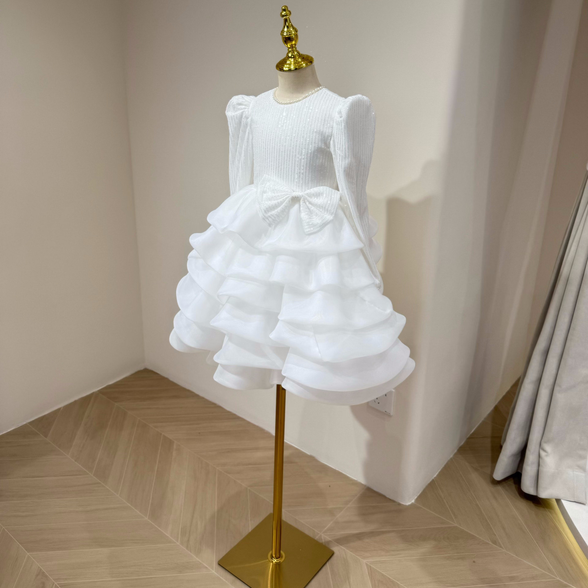 女童白色公主裙礼服公主裙加绒图片