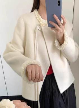 单排扣圆领蕾丝花边加厚毛呢外套
