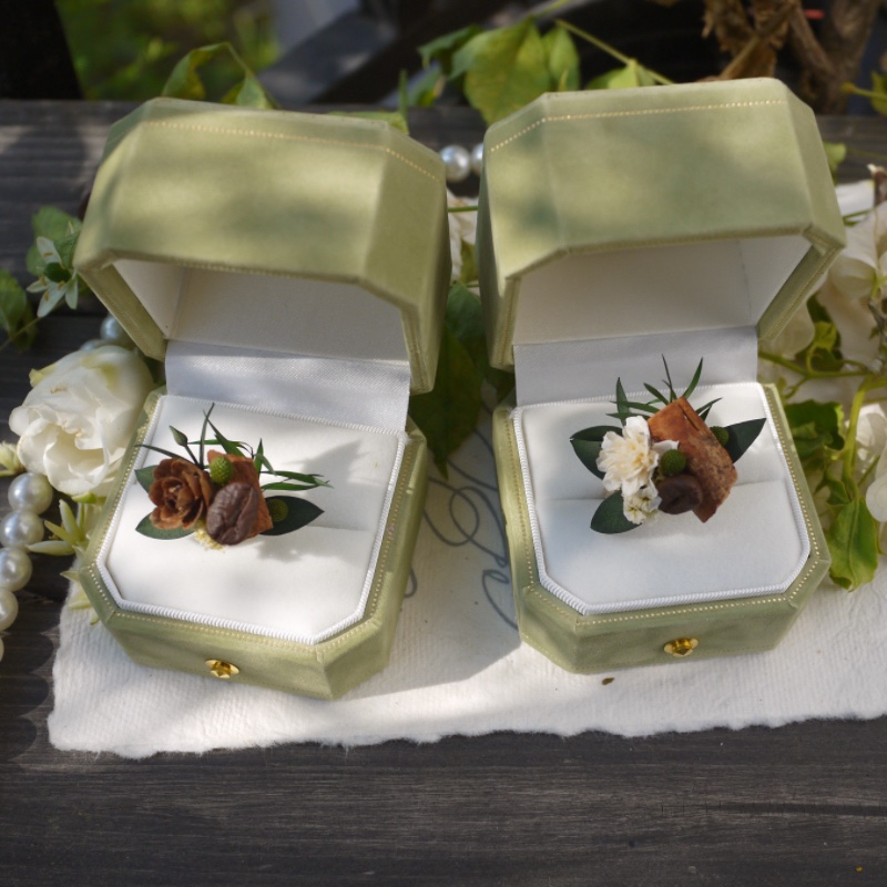 森系婚礼草坪户外婚礼永生花木质清香肉桂咖啡豆戒指对戒婚戒
