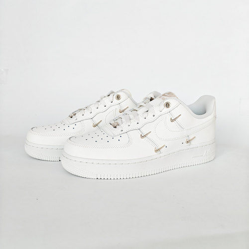 耐克AF1白金四钩女板鞋舒适百搭