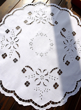 外贸全棉英式复古经典机绣花镂空桌布盖巾圆垫 约58CM甜美清新