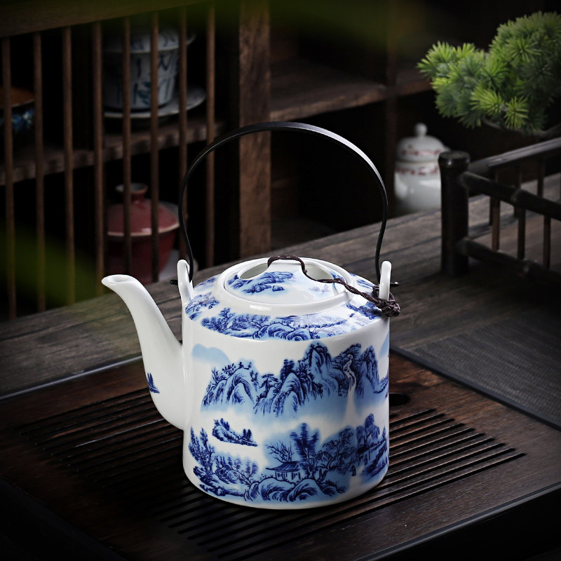 陶瓷家用提梁泡茶壶老式餐厅饭店喝水壶青花瓷摆台冷水壶功夫茶器