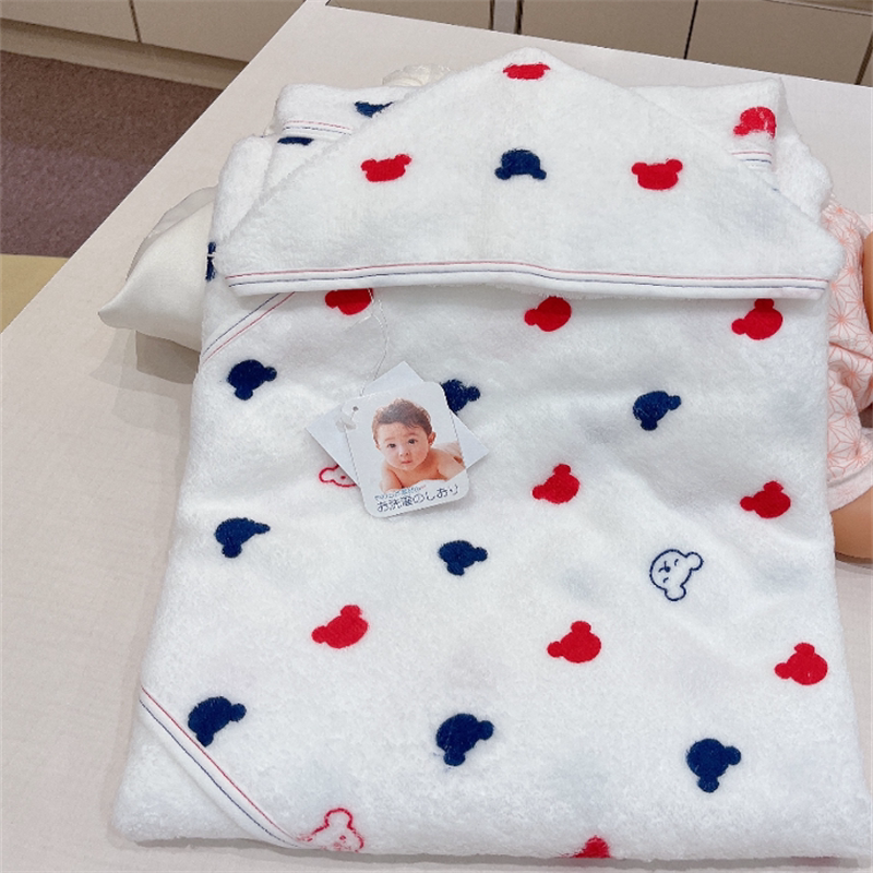 日本制阿咔匠的城浴巾男女新生儿婴幼儿纯棉戴帽包被宝宝毛圈抱被