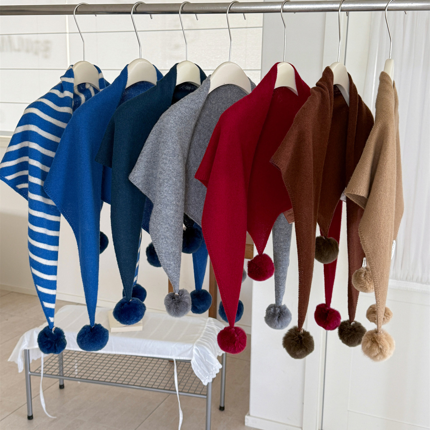 100%纯羊毛可爱毛球针织围巾小披肩女冬季条纹装饰保暖长款围脖,服饰配件/皮带/帽子/围巾,围巾/丝巾/披肩,淘宝优惠券,粉丝福利购,淘宝优惠卷