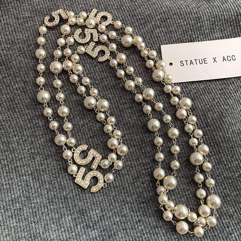 2026新款小香风5字珍珠项链女长款施家复古毛衣链叠戴独特配饰品