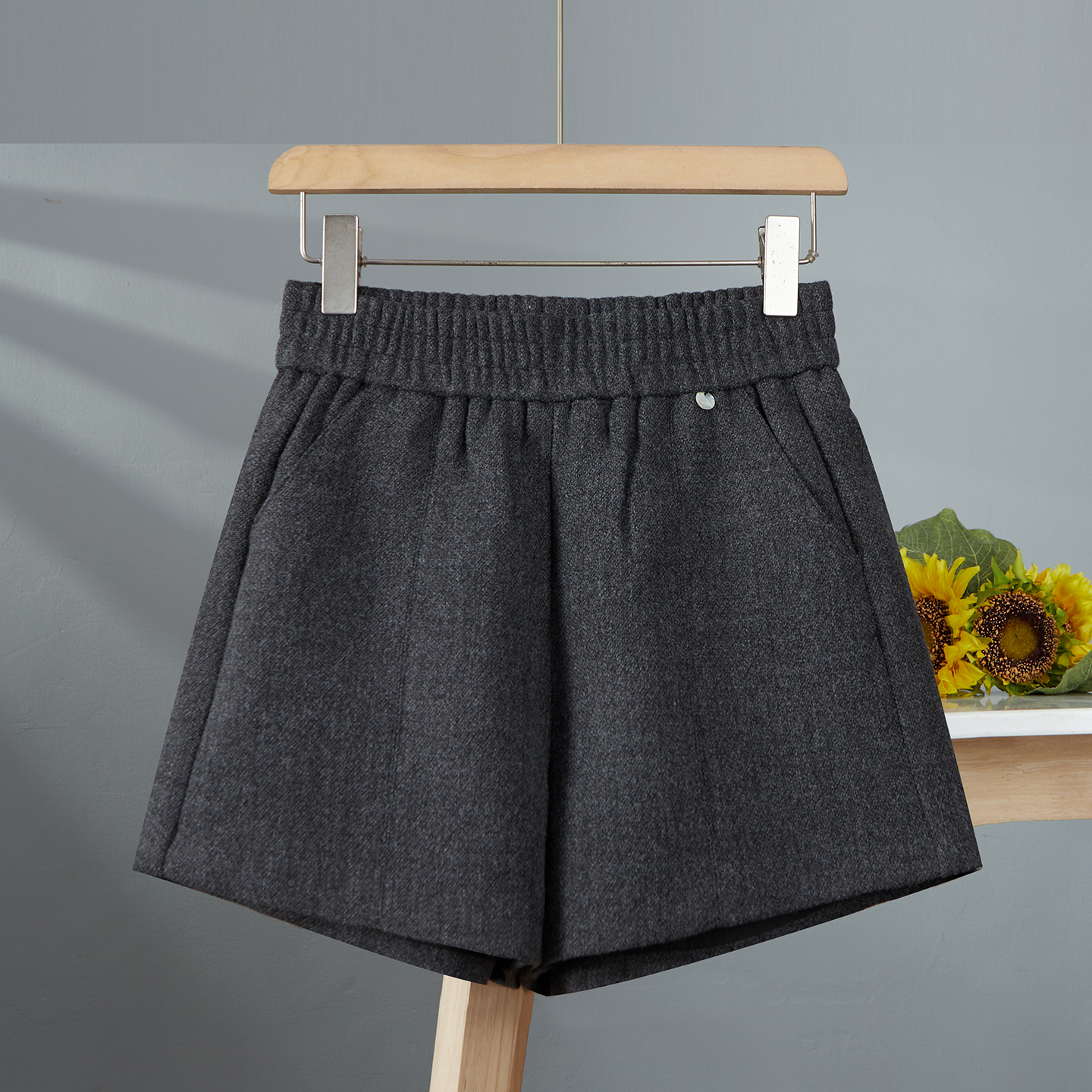 毛呢短裤女外穿冬a字新品松紧