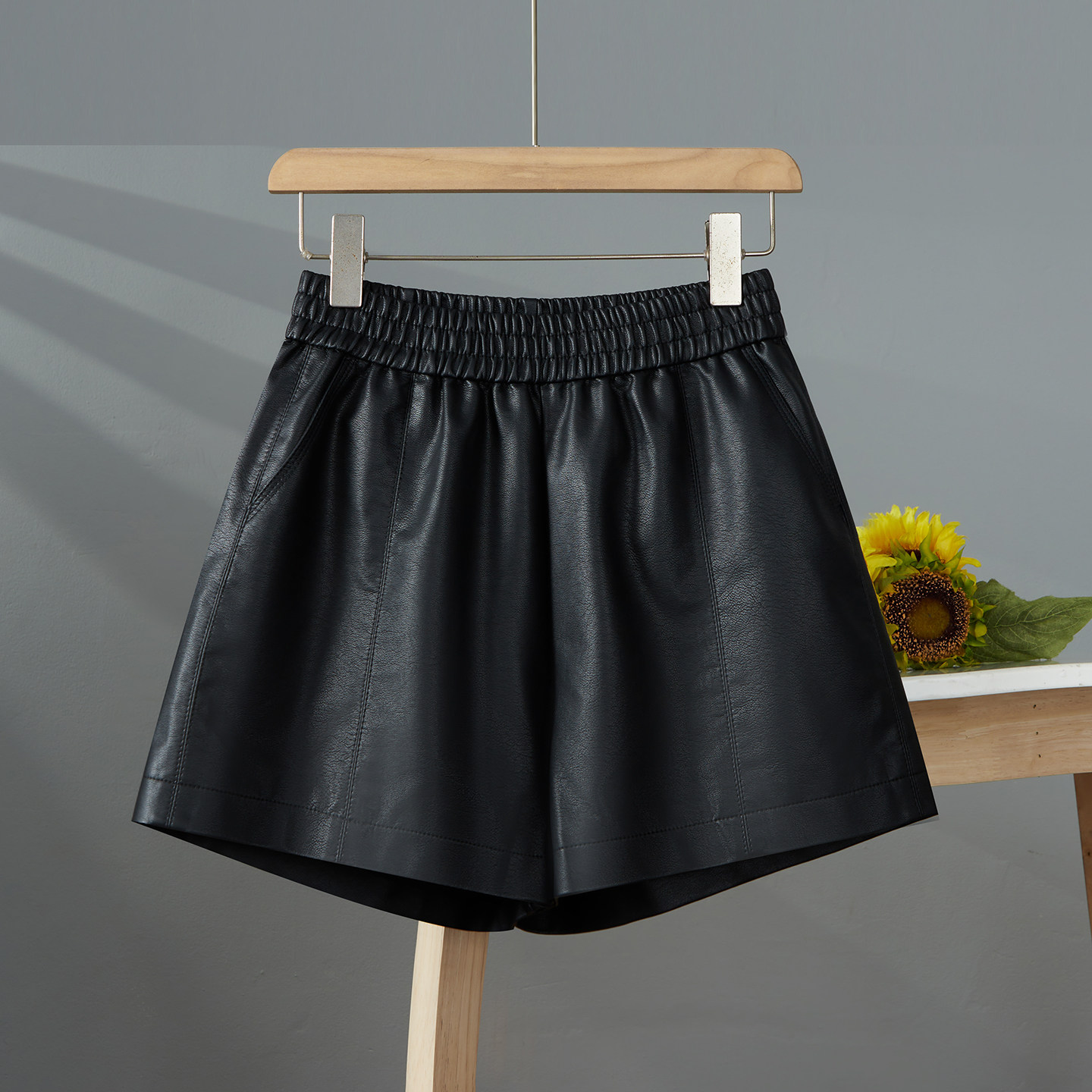 秋冬新款高腰显瘦a字外穿PU软皮