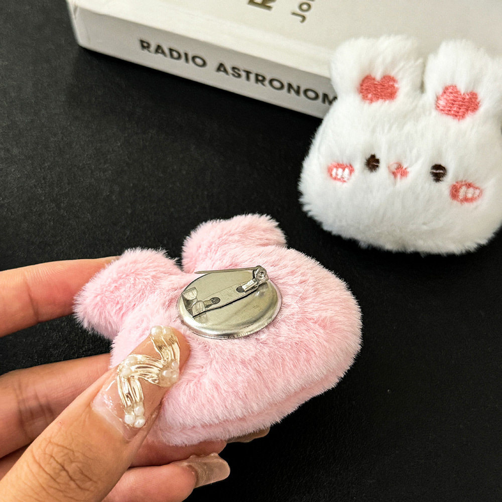 可爱毛绒胸针兔子青蛙卡