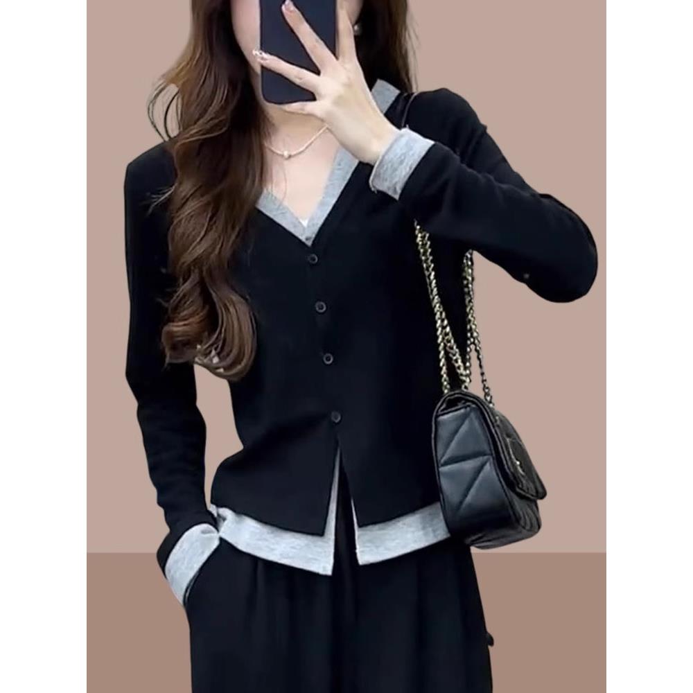 秋冬欧货假两件V领长袖T恤女秋新款修身内搭打底衫显瘦针织1129u