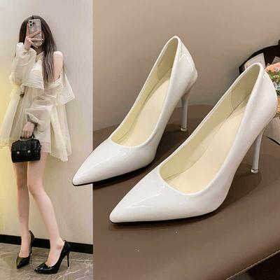 裸亮面高跟鞋尖头细跟斩男百搭纯欲气质职业情趣约会床上性0225r