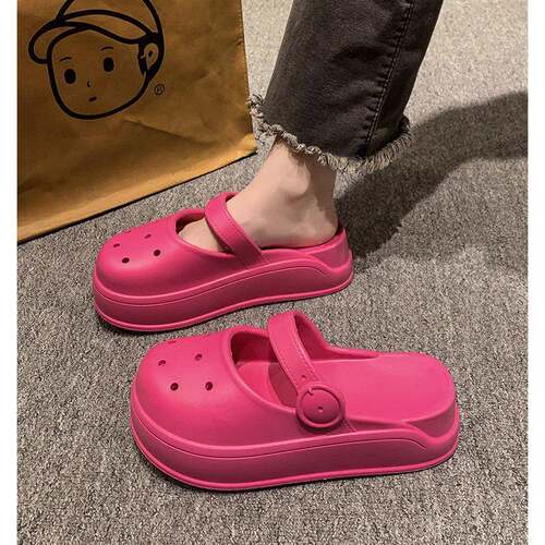 松糕厚底洞洞鞋女夏季2026新款外穿增高防滑包头沙滩踩屎感0411r