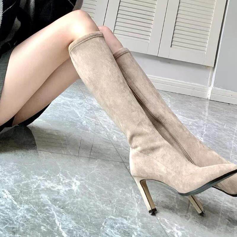 尖头杏色绒面高跟长靴女2025冬弹力瘦瘦靴粗跟不过膝粗高筒1217e