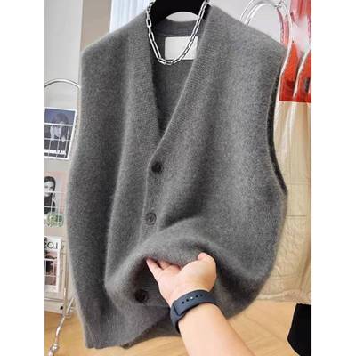 灰色针织马甲背心女款秋大码胖宽松软糯时髦洋气毛衣马夹上1111e