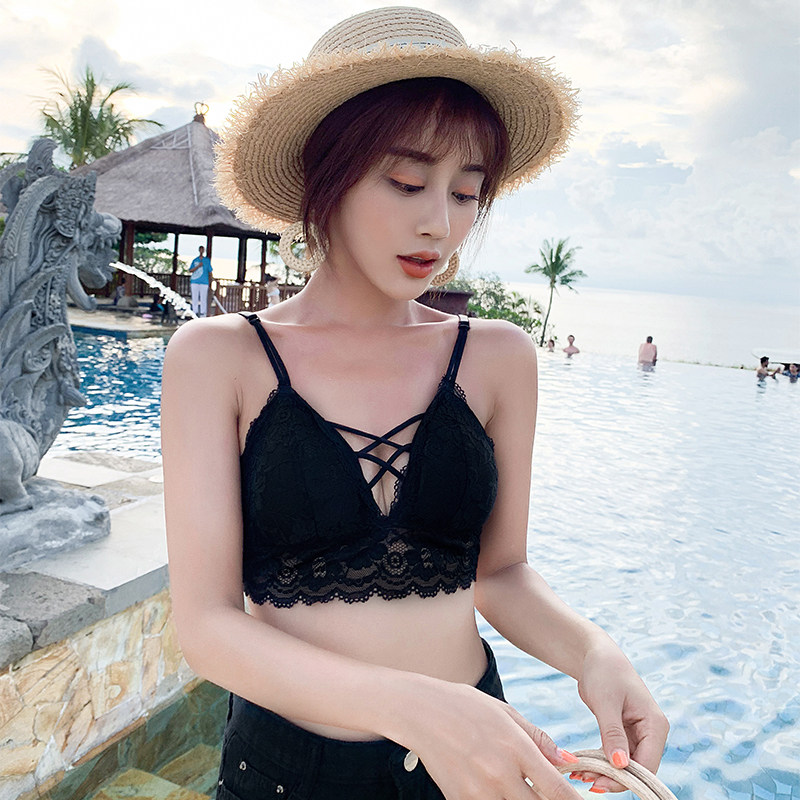 春季新品韩版蕾丝花边裹胸内衣少女短款交叉性感美背抹胸背心内搭在类目 女装/女士精品, 蕾丝衫/雪纺衫中 - 来自Buy2taobao.com提供专业的淘宝代购服务