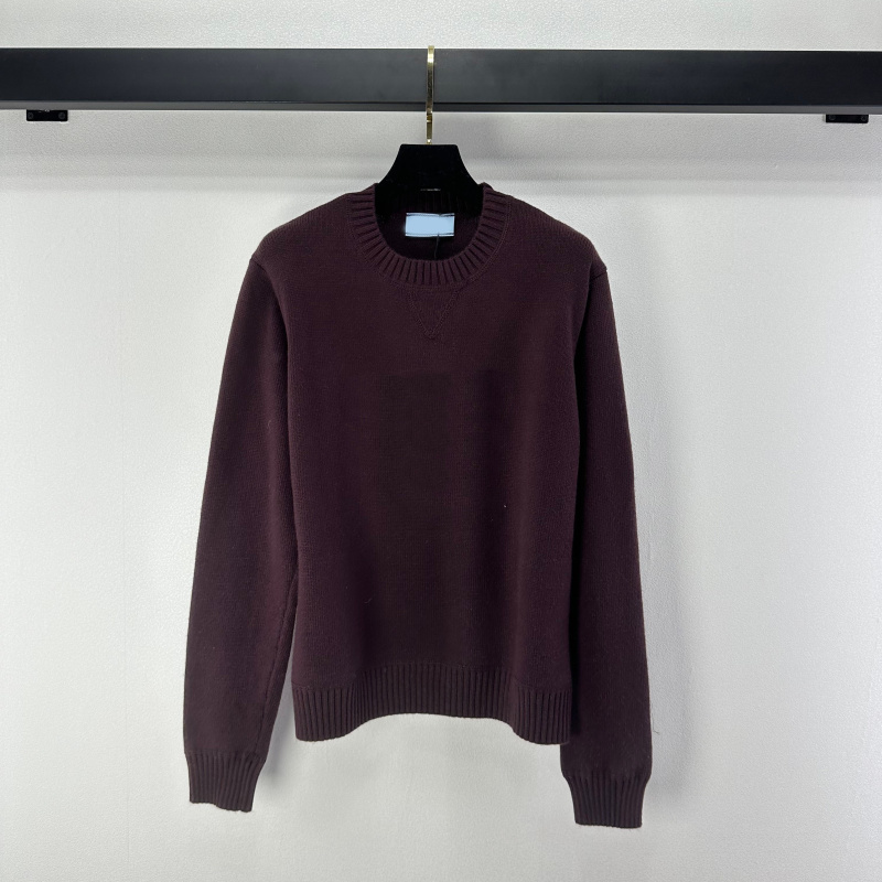 柔软亲肤又保暖圆领套头毛衣