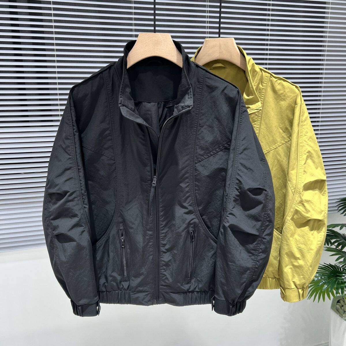 2026春季新款男士休闲立领夹克外套时尚简约青年痞帅短款百搭上衣