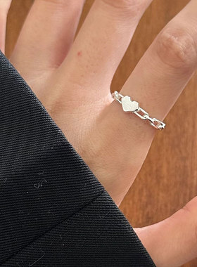 s925纯银磨砂爱心链条戒指女简约亮银色小2026年新款轻奢原创设计