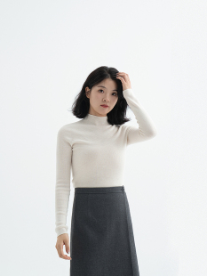 新品 2024秋季 半高领百搭打底针织上衣女 HEART REST