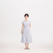 HEART 2025夏季 新品 REST 圆领收腰短袖 连衣裙