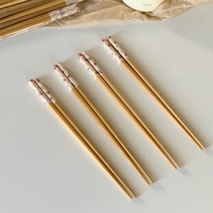 韩式 樱桃竹高颜值木筷子家用23cm卡通动漫防滑轻巧筷子一双学生装