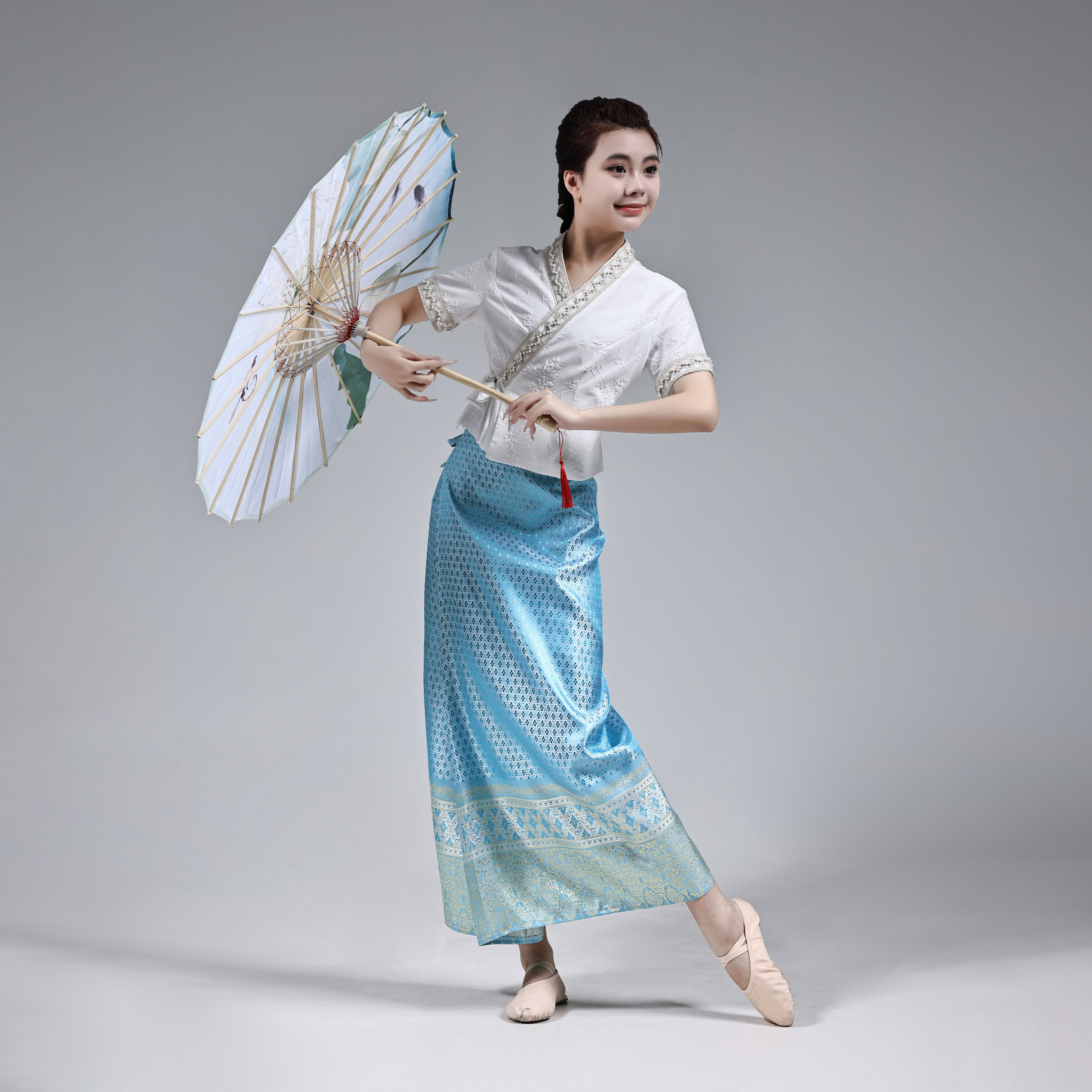 傣族蓝色半身裙民族风女演出服饰