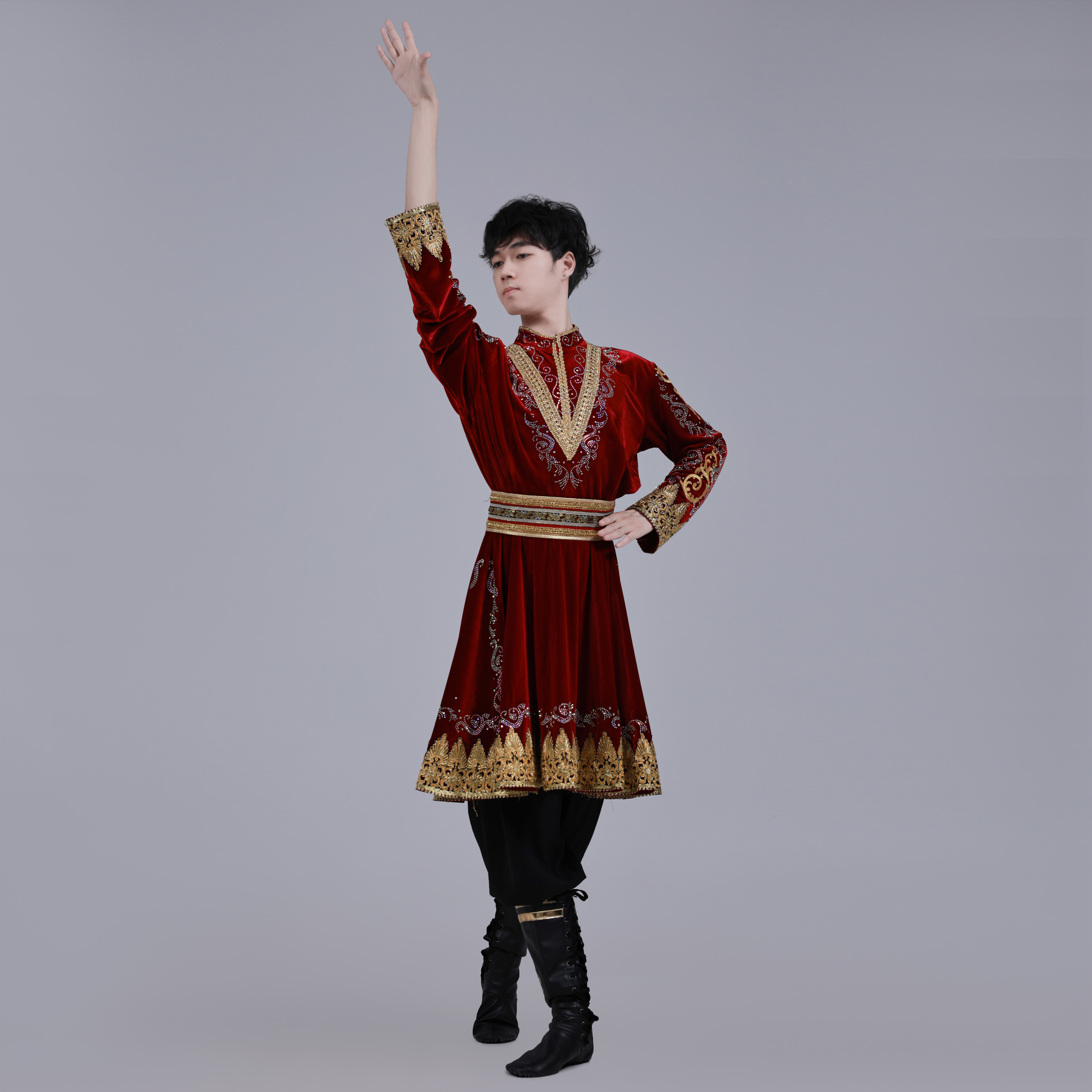 维吾尔族男生成人上衣舞蹈演出服