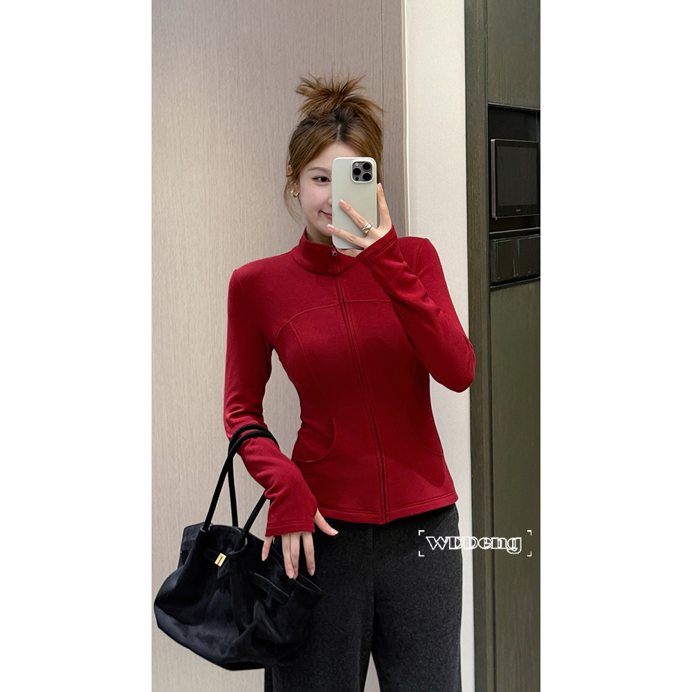 王等等 lu系纸片人 2025秋冬原创收腰加绒保暖针织上衣U225D18590