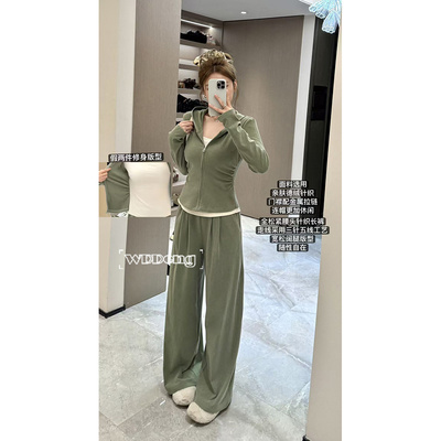 王等等 冬日暖阳 2025原创亲肤德绒连帽上衣+长裤套装U225A16130