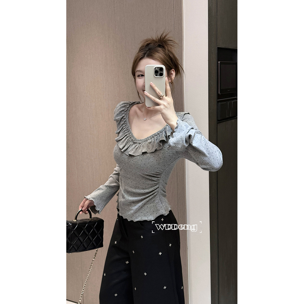 王等等【里约往事】2025秋冬原创高弹修身显瘦针织上衣U225Y18814