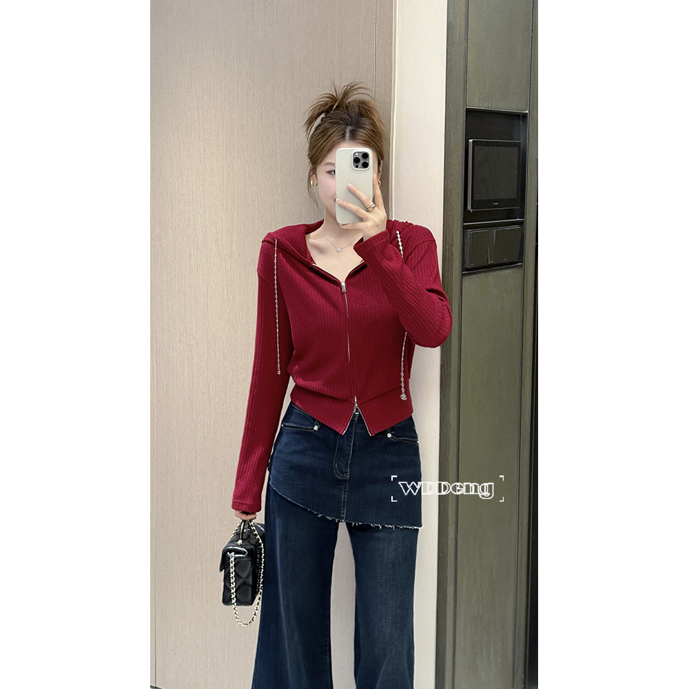 王等等 樱桃甜酒 2025秋冬原创高克重宽松高弹修身卫衣U225D18218