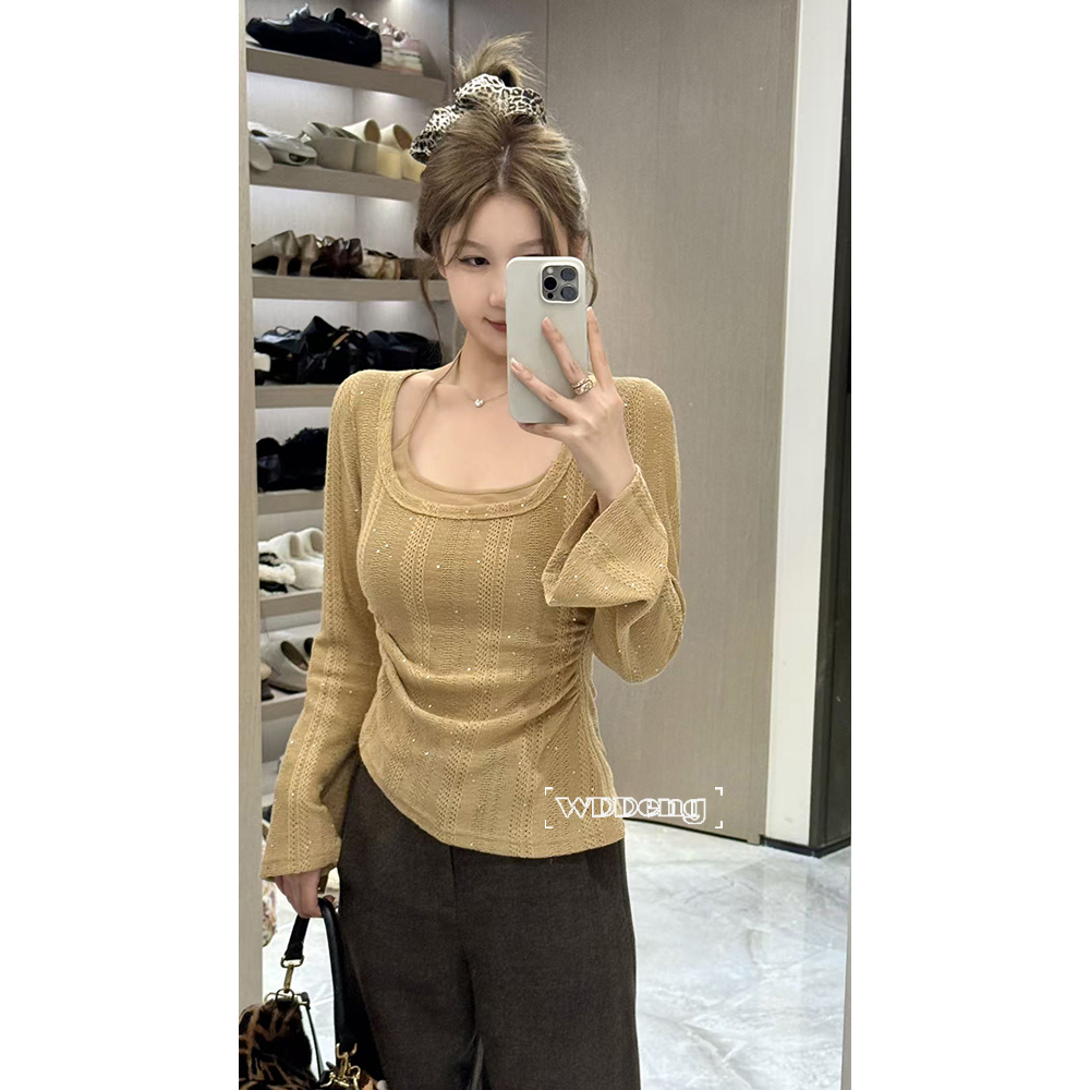 王等等【月落星河】2025秋冬原创镂空挂脖显瘦针织上衣U225D14906