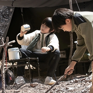 Lining 2023冬季 新款 兒童運動休閑寬松拼接外套YFDT169 李寧正品