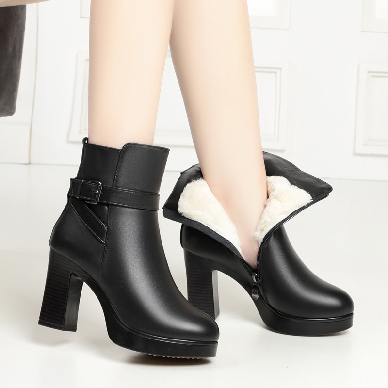 真皮短靴女高跟皮鞋冬季加绒加厚冬鞋中年妈妈棉鞋羊毛一体女靴子