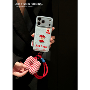日韩泼墨红苹果核适用苹果17ProMax手机壳斜挎皮纹刺绣秋冬iPhone16Pro格纹挂绳女15pro简约14小众13卡通软套