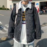灰色