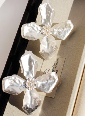 外贸饰品欧美风银色褶皱肌理感夸张大花朵耳环女立体花瓣耳钉V319