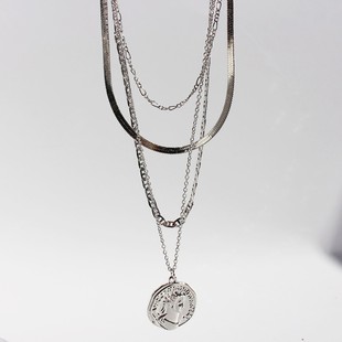 外贸原单超值 小众时髦蛇骨链条多层叠戴项链冷淡风人头像吊坠97