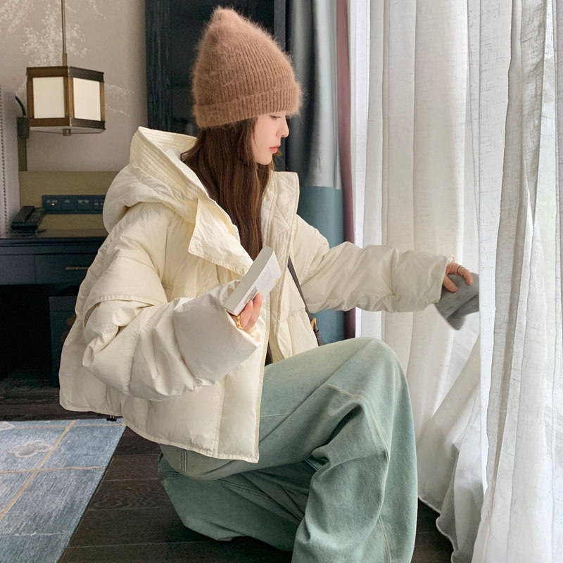 短款白鸭绒羽绒服女2023冬新款小个子时尚连帽加厚保暖面包服外套,女装羽绒服,浙宝213A