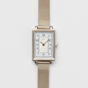 日本代购直邮 agete阿卡朵 手表女轻奢商务小方块钢带 复古
