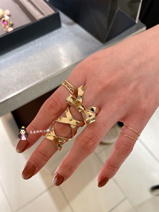 日本购 e.m. 立体蝴蝶结戒指 可活动 专柜正品