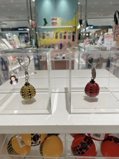 日本代购在途 草间弥生经典波点南瓜钥匙链 挂件 扭蛋