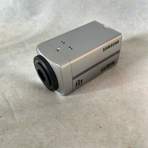 三星 SCC-B2031P模拟枪机 高清变焦日夜型枪式监控摄像机AC220V