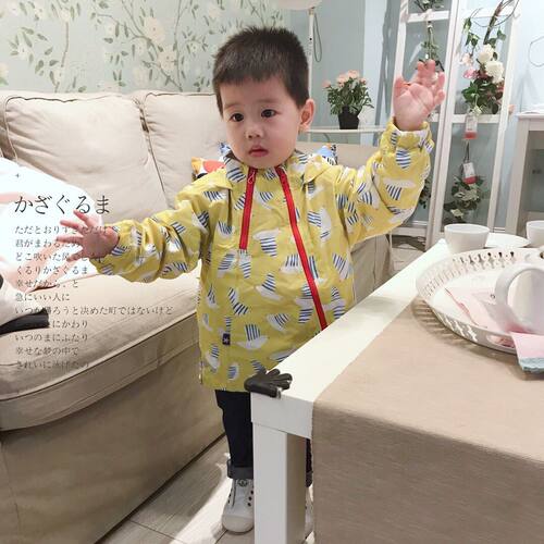 春秋新款男女童棉布风衣卡通印花