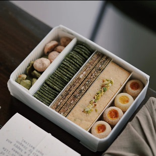 曲奇饼干盒 北欧白色马口铁盒烘焙礼品包装盒长方形收纳生写铁盒