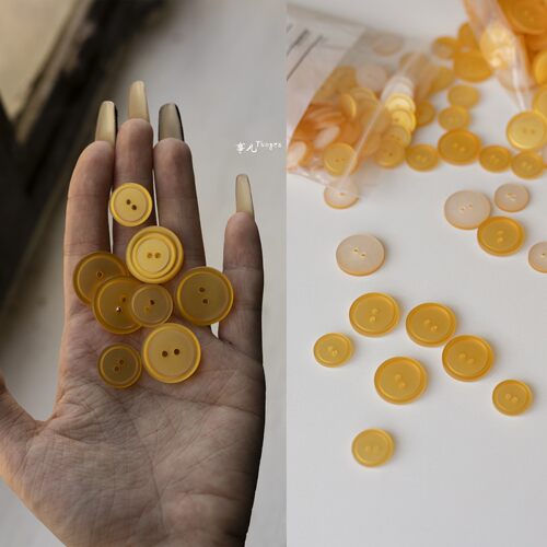 德国UNION KNOPF—鹅黄树脂二眼扣子15mm20mm纽扣辅料／1枚价