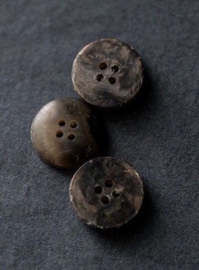 英国MERCHANT&MILLS 树脂四孔纽扣｜夹克外套纽扣 大理石棕