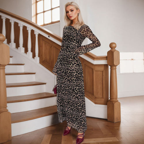 豹纹修身长袖连衣裙 Leopard print slim fit long sleeved dress